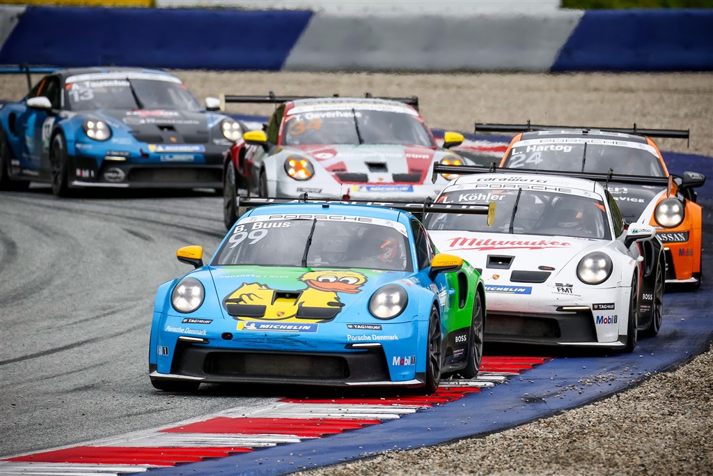 Bastian Buus igen-igen på Porsche-podiet
(Foto: Porsche Motorsport)